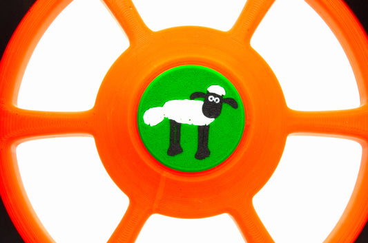 2 groene achtergrondschaapbadges voor aangepaste Husqvarna Automower-wielen met een diameter van 180 mm